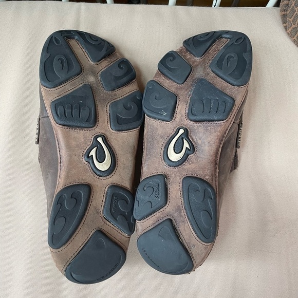 Olukai Moloā Leather Slip-On‎ Shoes in Dark Wood Size 8.5 main image 8